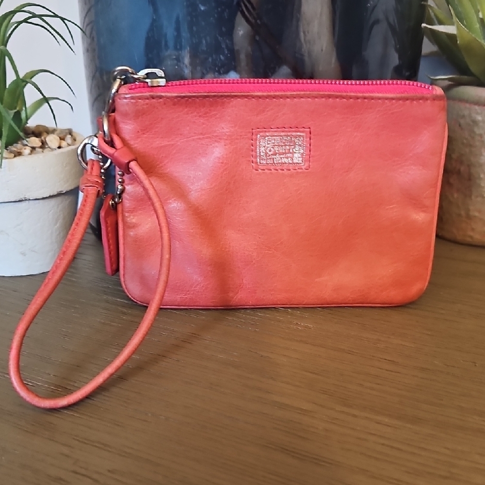 COACH POPPY Pink Leather WRISTLET